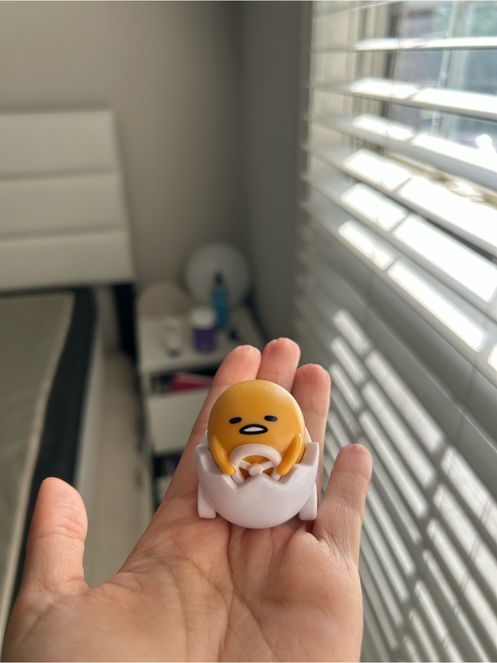 SANRIO GUDETAMA FIGURE